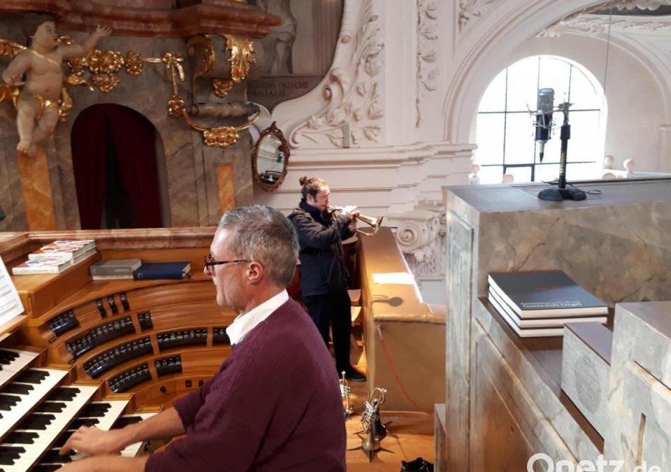 Orgel und Trompete zum Jahresschluss