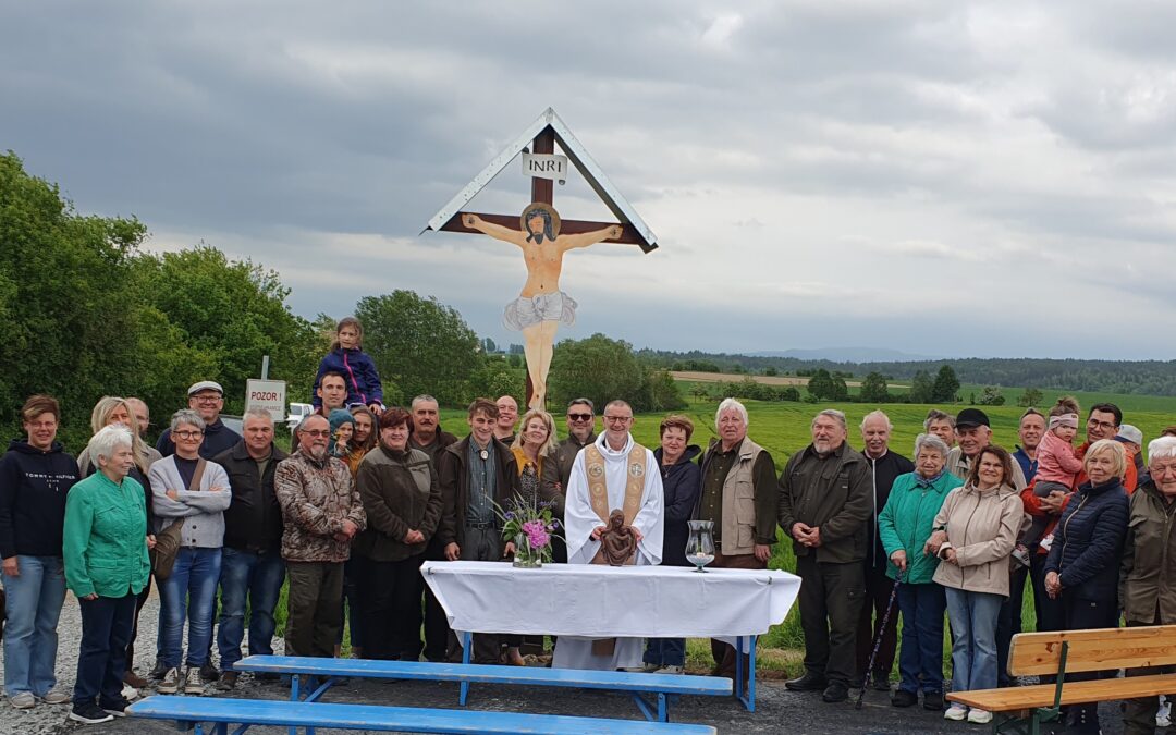 Maiandacht am Grenzübergang zu Maria Loreto in Hatzenreuth
