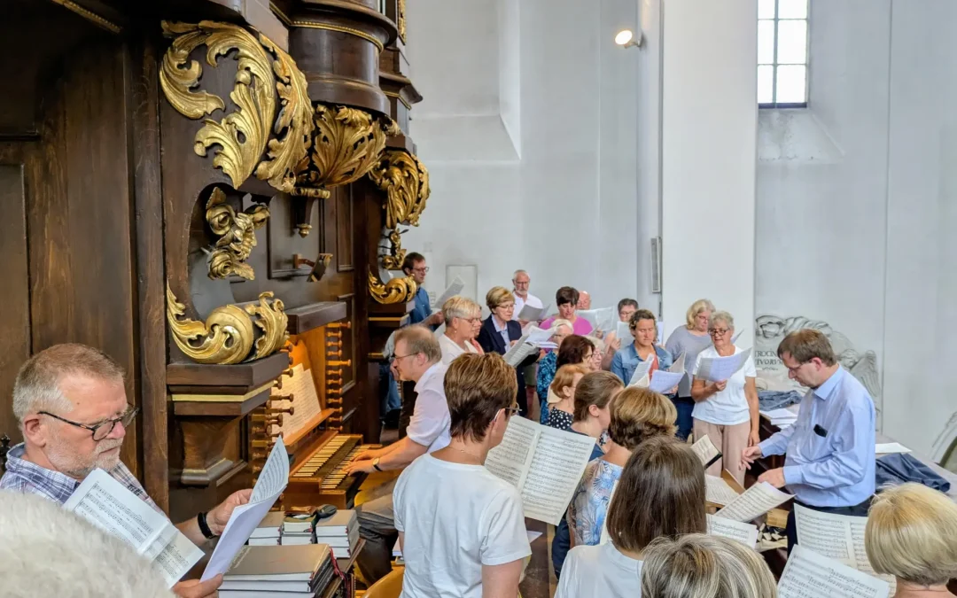Basilikachor Waldsassen gestaltet Skapulierfest in Karmelitenkirche Straubing